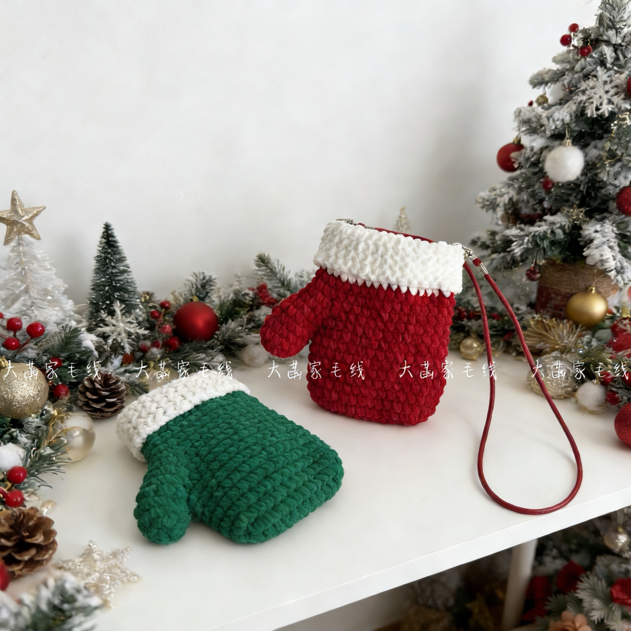 圣诞节编织钩针毛线手套 手工斜跨小包 新年礼物手机包DIY材料包,服饰配件/皮带/帽子/围巾,DIY编织材料包,淘宝优惠券,粉丝福利购,淘宝优惠卷