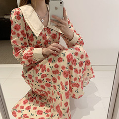 Rose Dress with collar and waist in early spring