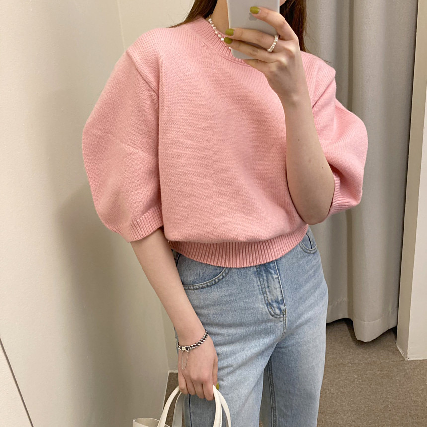 Simple and versatile Lantern Sleeve round neck knitted medium sleeve shirt