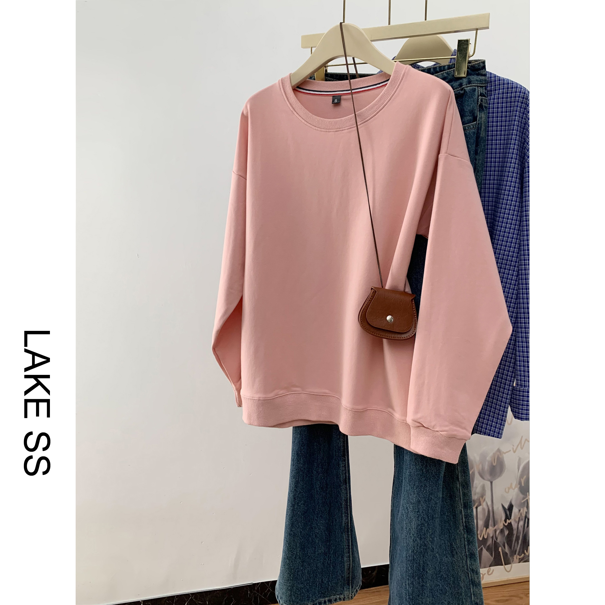 大码女装粉色卫衣女春秋款薄款长袖圆领无帽大码胖mm宽松百搭上衣