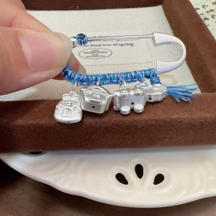 999足银车子房子祥云锁安康