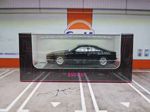 Shadow1/64 仿真宝马850CSi合金汽车模型 可翻灯 收藏摆件包邮