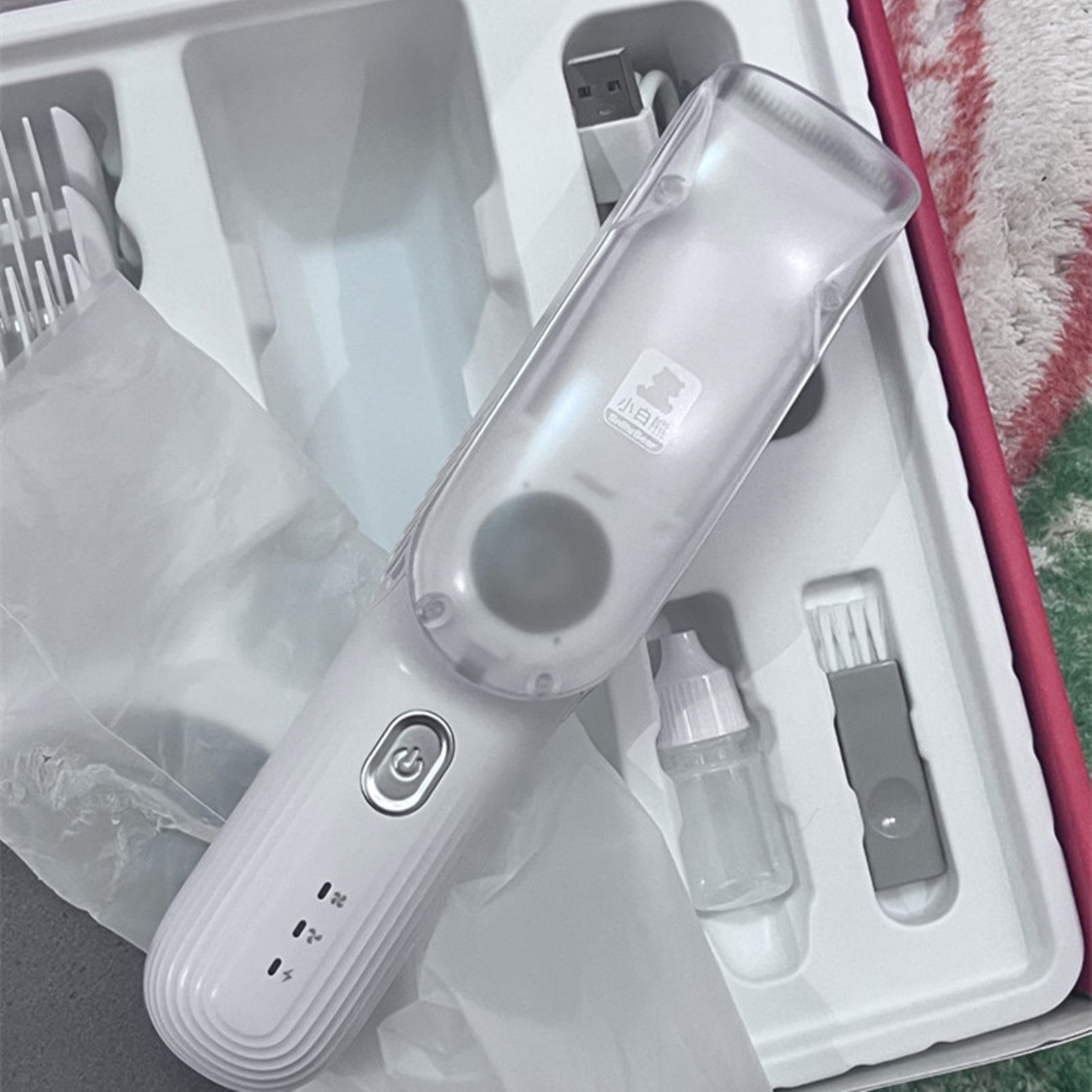 小白熊婴儿理发器吸发新生儿宝宝剃头刀充电式防水电推剪宝宝专用