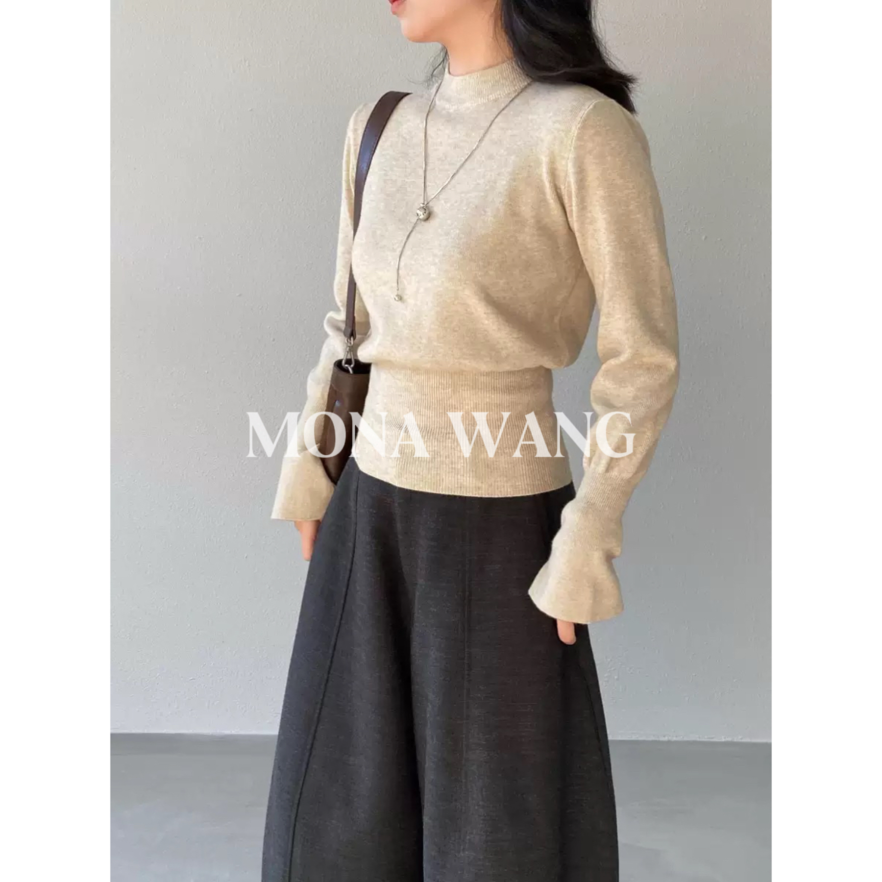 气质半高领喇叭袖针织衫女2025新款冬季收腰显瘦打底衫女韩单高品