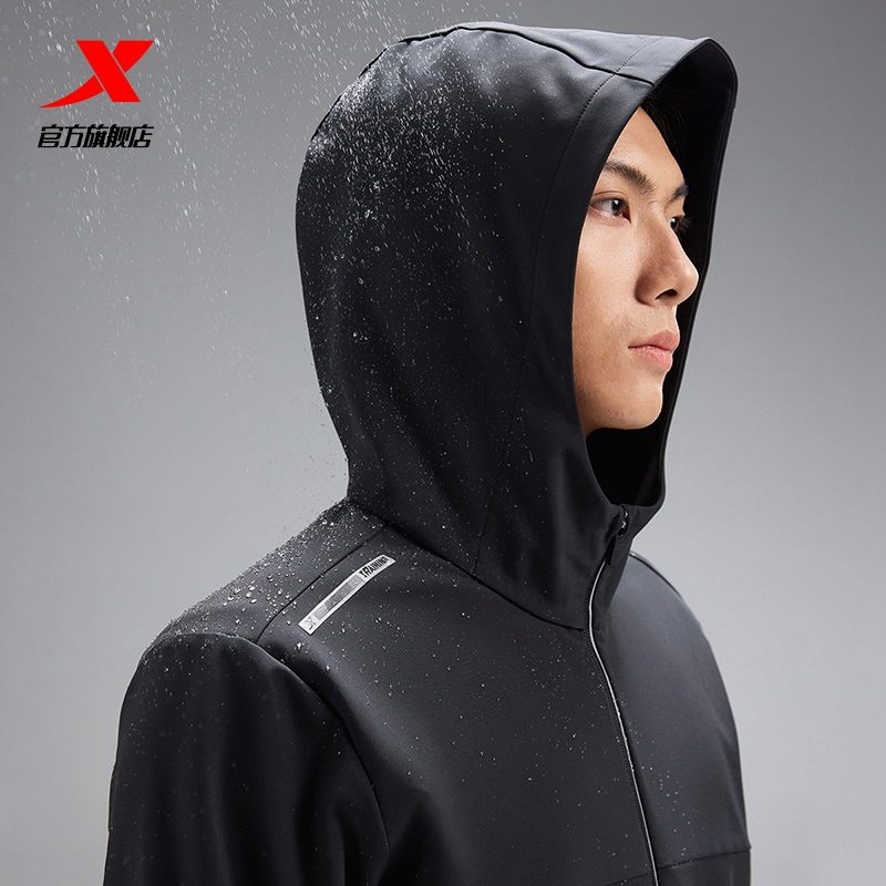 特步户外软壳冲锋衣官方旗舰店正品秋冬季新款训练薄款夹克风衣男