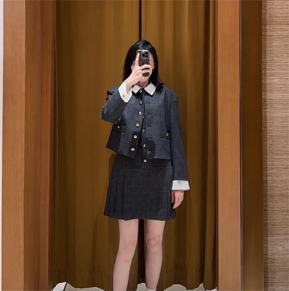 maSande2025早秋新款女装复古格纹钻饰拼接袖圆领短外套SFPVE0120