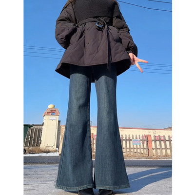 深蓝色微喇牛仔裤女冬加