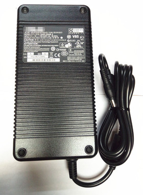 适用神舟战神GX8-CT5DH GX9-CT5DK GX9-CT7DK 游戏本电源适配器