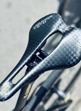 意大利selle italia SLR Boost Tekno公路车车座全碳纤维坐垫 96g