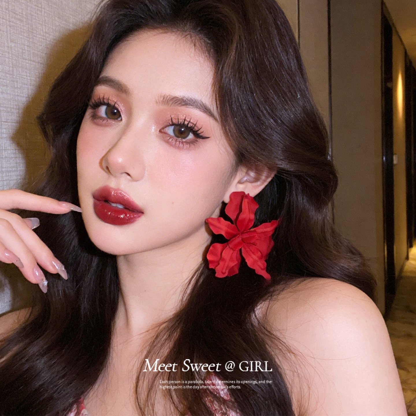 红色花朵耳钉夸张独特漂亮耳环图片