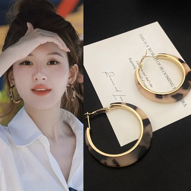 赵露思同款豹纹圈圈耳环