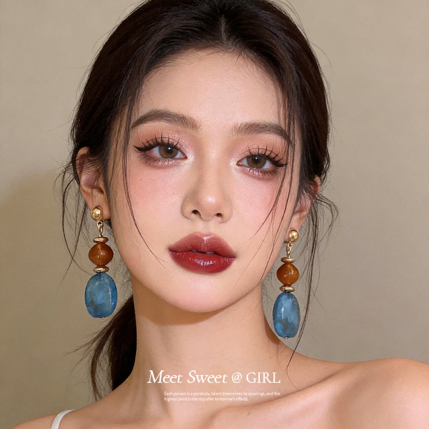 小众蓝色耳钉|美拉德复古氛围感图片