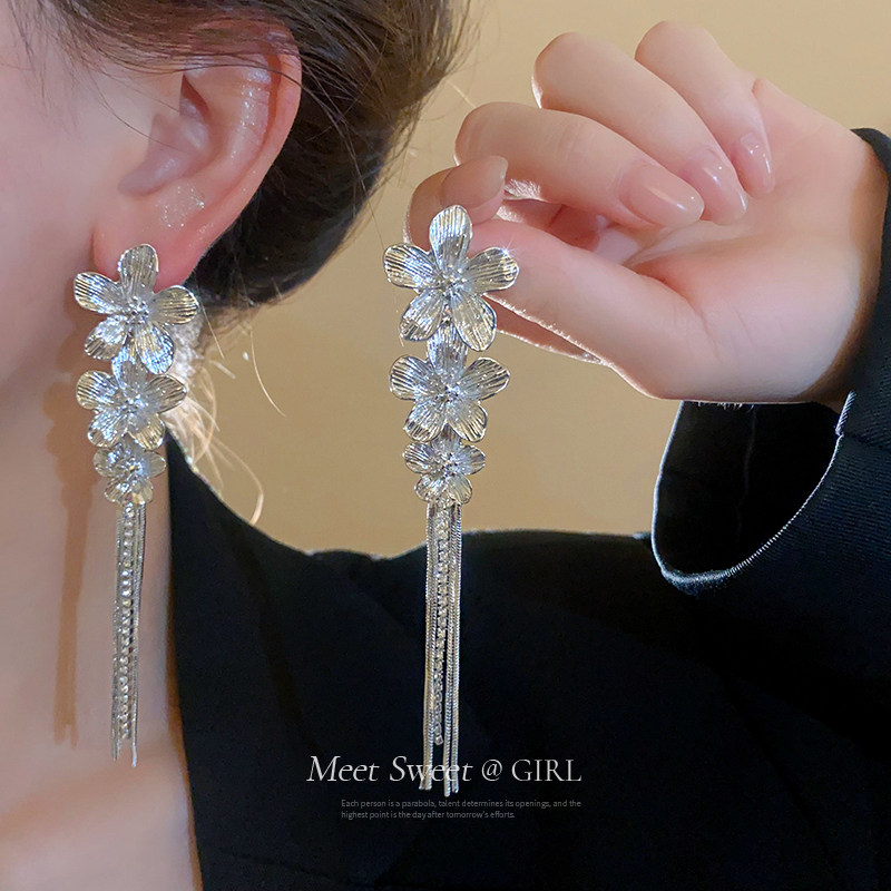 流苏耳坠女轻奢高级感独特绝美耳环2025新款爆款夸张礼服新娘耳饰,饰品/流行首饰/时尚饰品新,耳环,淘宝优惠券,粉丝福利购,淘宝优惠卷