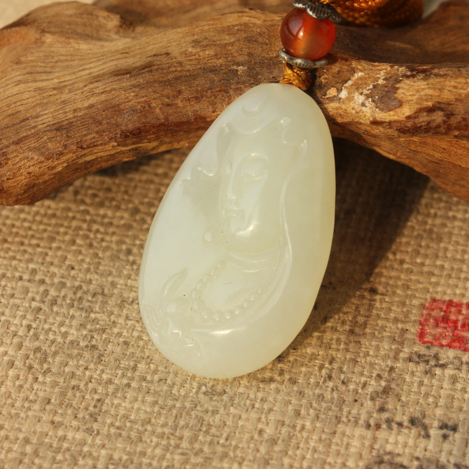 王实斋珠宝/新疆和田玉白玉观音菩萨莲花挂件吊坠白度好润小F630