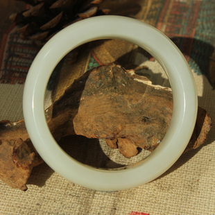 王实斋珠宝/新疆和田玉白玉手镯内径55.3mm支持复检带鉴定证书J38