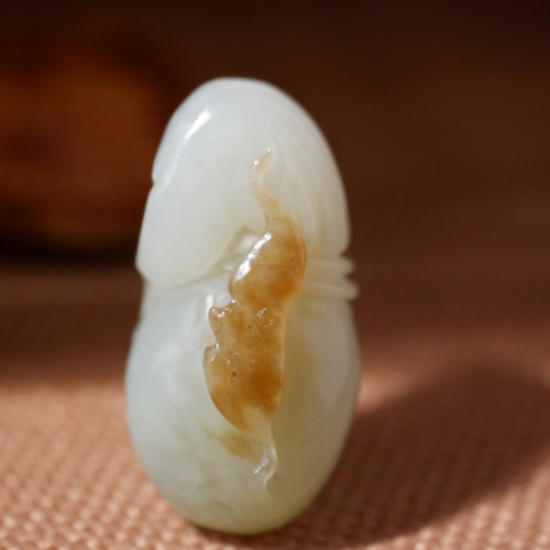 王实斋珠宝新疆和田玉钱袋蝙蝠