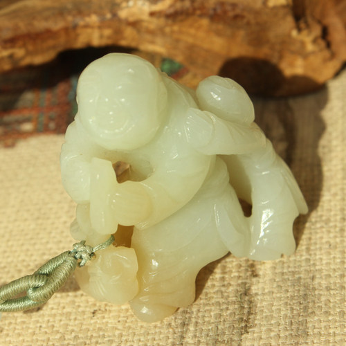 王实斋珠宝/新疆和田玉糖白玉仿古玉如意童子挂件手把件摆件AF115
