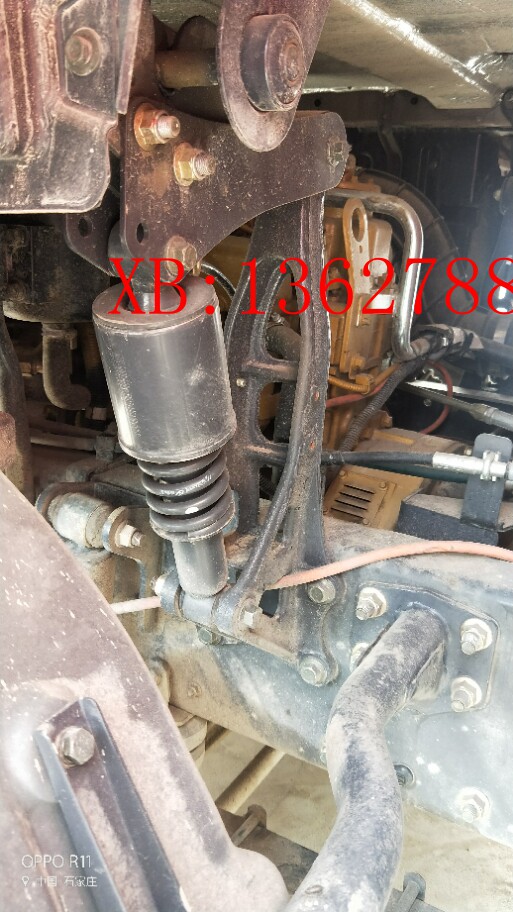 柳汽乘龙H5 H7 M5新M3驾驶室后悬差异化减震器改装气囊减震器