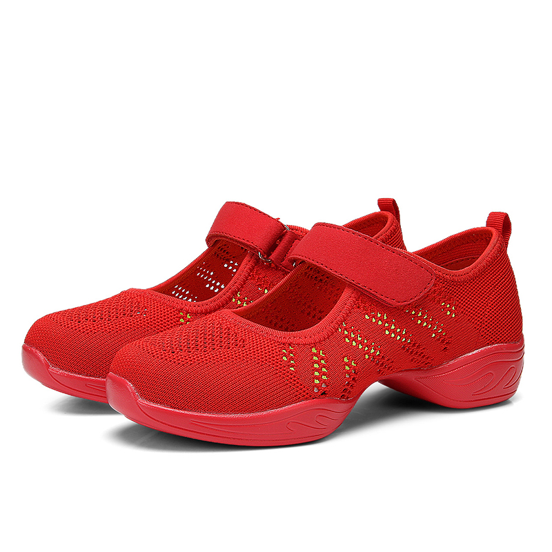 夏季透气红色广场舞鞋中老年软底健身跳舞鞋妈妈厚底老北京布鞋女