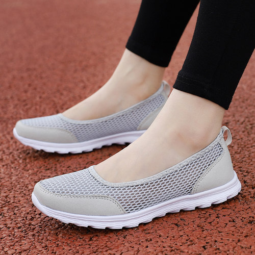 法奈图单鞋休闲镂空透气轻便软底