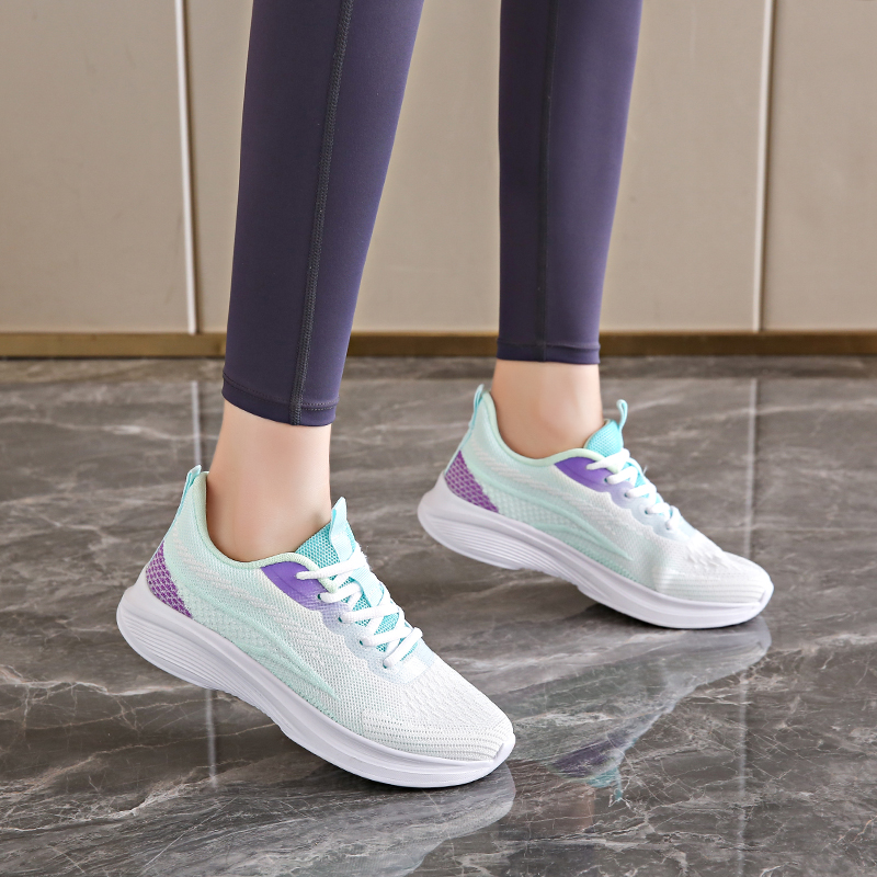 轻便不累脚运动鞋时尚百搭透气