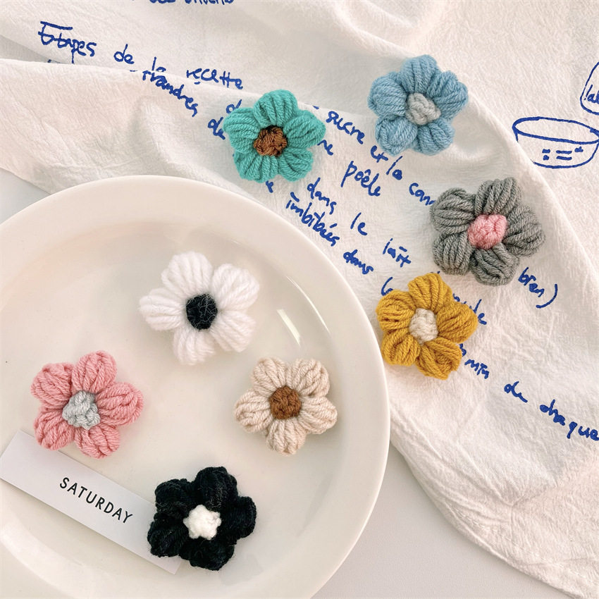 毛线钩针花朵成品衣服配饰泡芙花编织胸花日韩可爱毛线小花别针饰