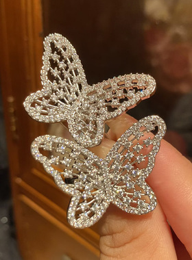 轻奢微镶锆石蝴蝶戒指开口可调节