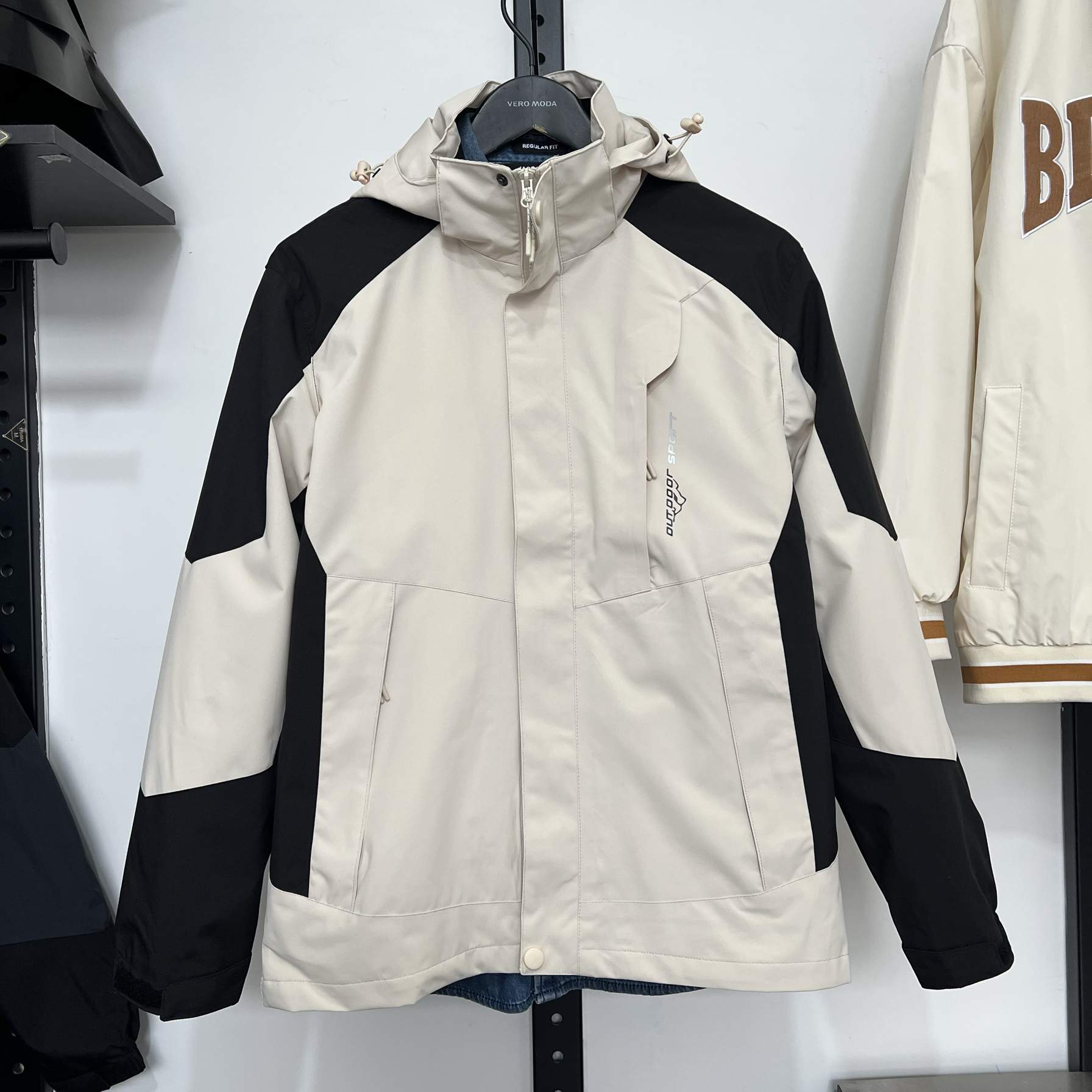 JJ拼接冲锋衣户外防风男女情侣防水秋冬款加绒外套运动登山服夹克