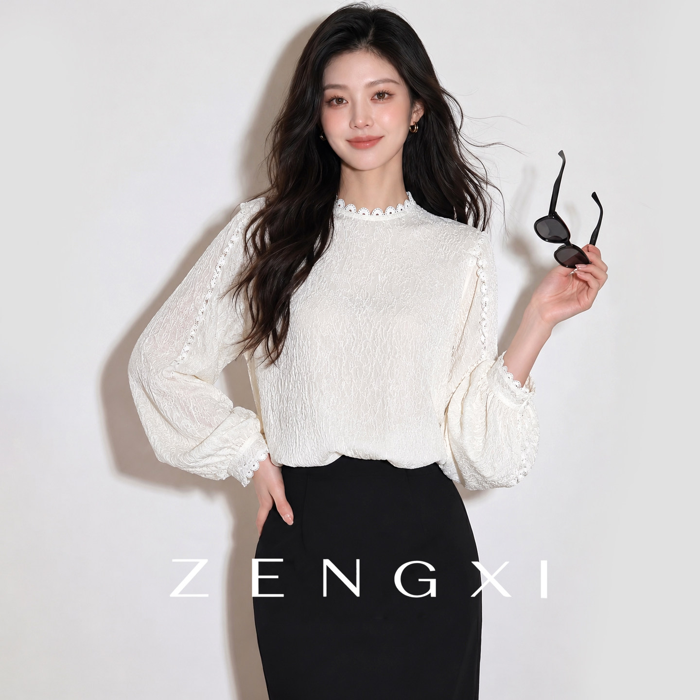 法式浪漫风真丝白色蕾丝衬衫女长袖桑蚕丝灯笼袖圆领气质套头上衣