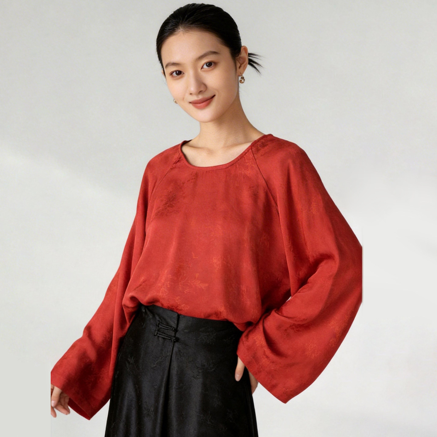 年轻款新中式真丝上衣女长袖极简圆领气质套头衬衫红色桑蚕丝小衫