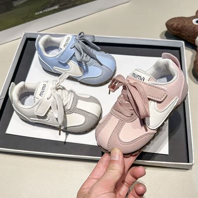 儿童运动鞋2025春秋季皮面软底