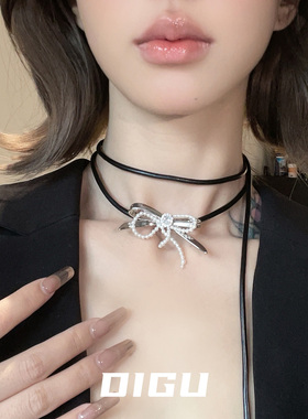 DIGU甜酷风双层金属珍珠蝴蝶结项链女个性皮质绑带锁骨链镶钻颈链