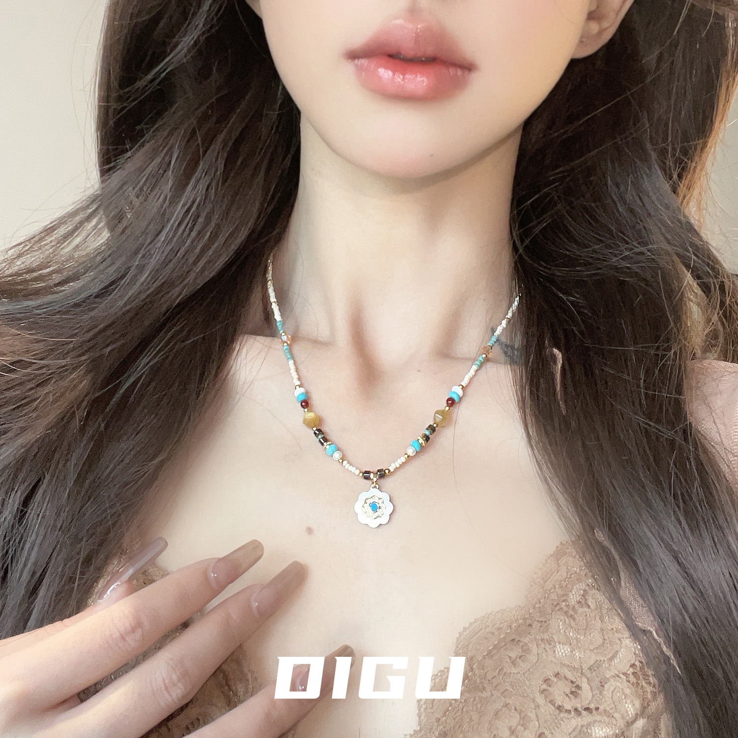 甜美彩色串珠花朵吊坠项链