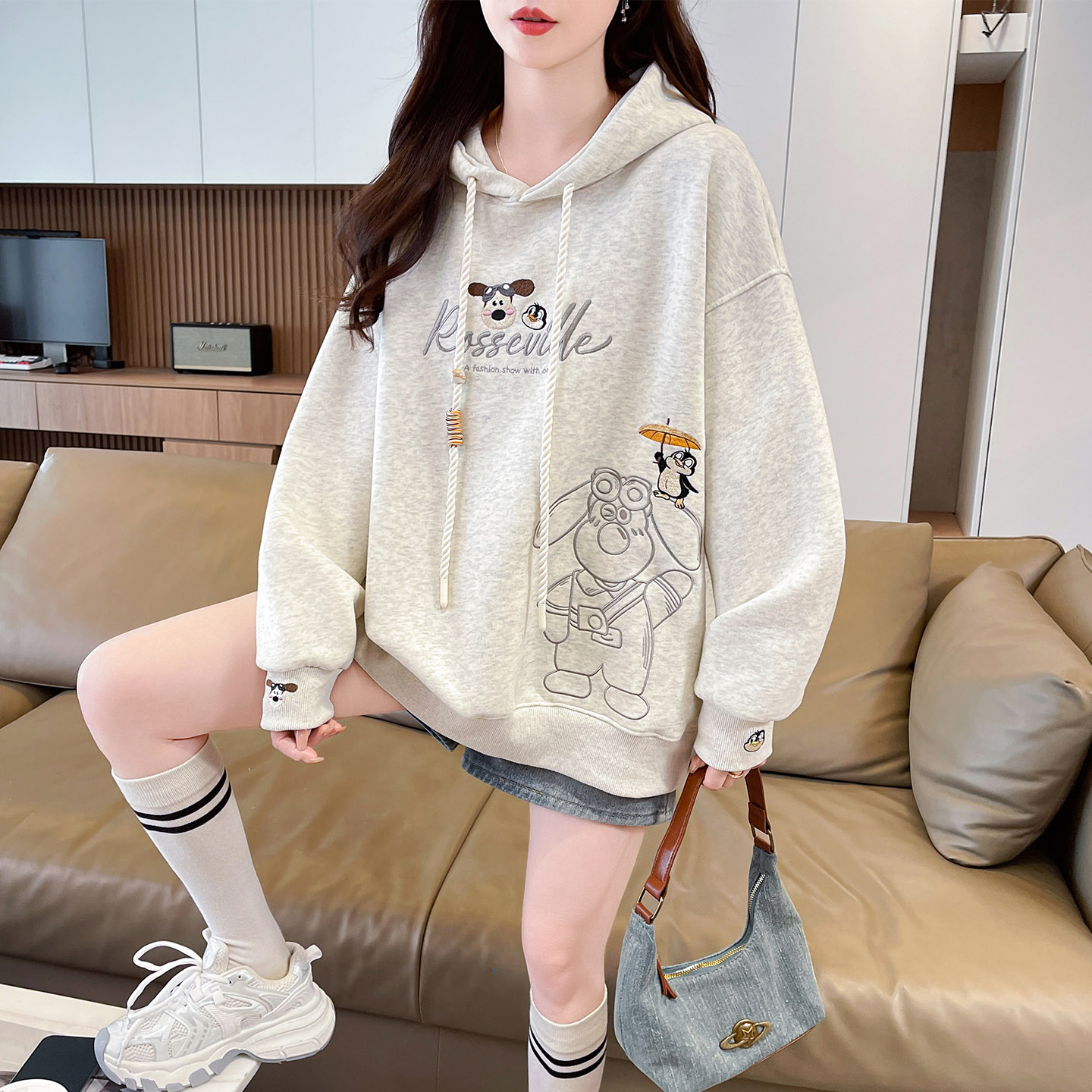 连帽卫衣女春秋薄款宽松可爱