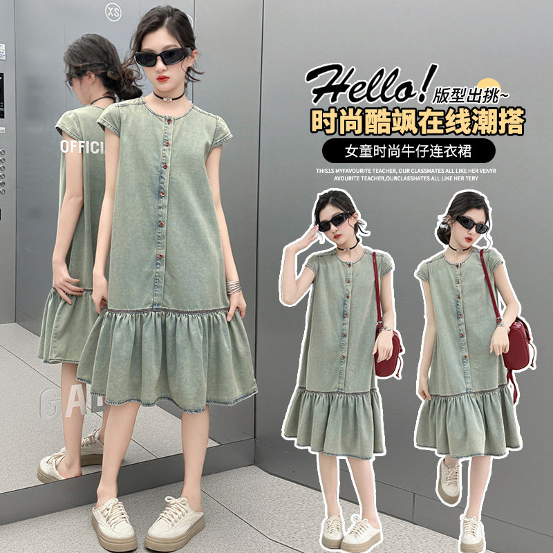 女大童牛仔连衣裙夏装2025新款时髦小女孩薄款夏季洋气无袖背心裙