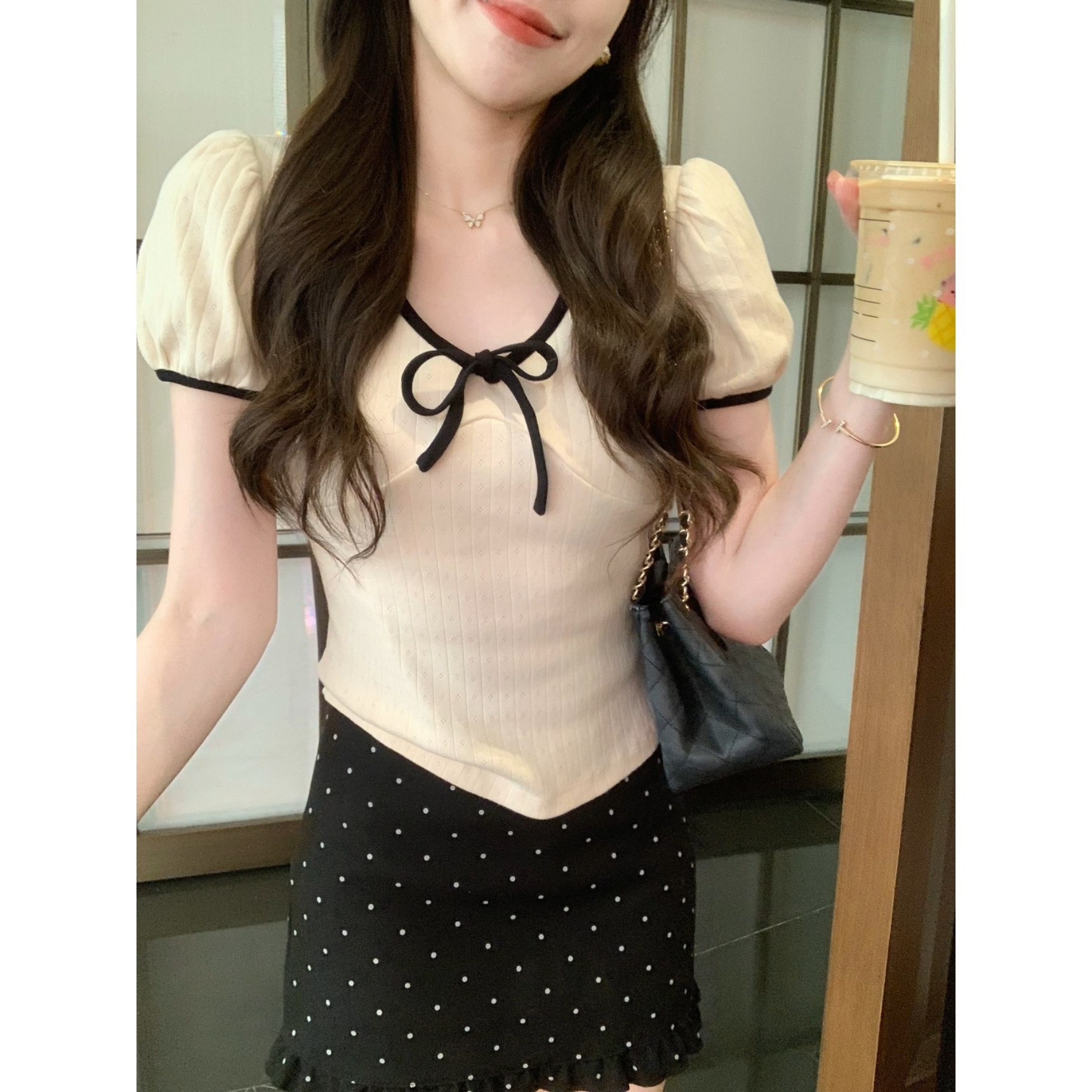 安璃 miu系小千金减龄呼吸感暗纹提花撞色系带上衣蝴蝶结绑带T恤