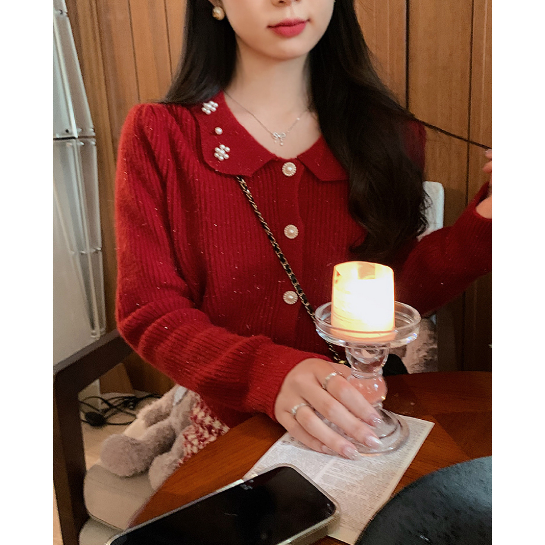 安璃 2024年新款精致甜美翻领钉珠毛衣红色显白甜美氛围感针织衫,女装/女士精品,毛衣,淘宝优惠券,粉丝福利购,淘宝优惠卷