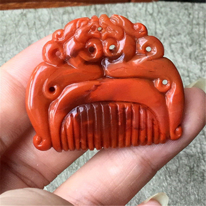 天然四川九口南红玛瑙柿子红火焰纹满色满肉貔貅梳子吊坠一梳百顺