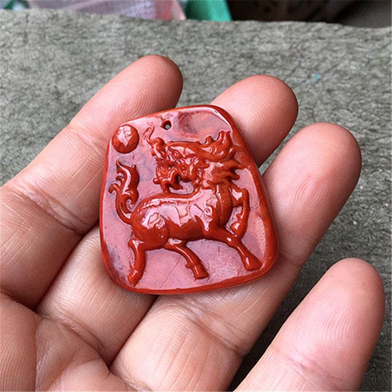 天然南红玛瑙柿子红满色满肉吊坠天禄麒麟瑞兽挂件兽面项坠