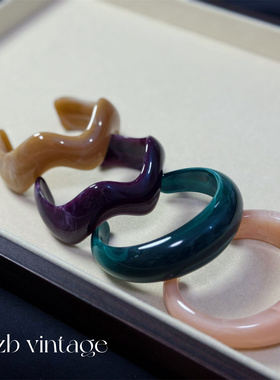 予 2064 复古ins风不规则开口树脂花纹亚克力夸张夏日手镯 包邮