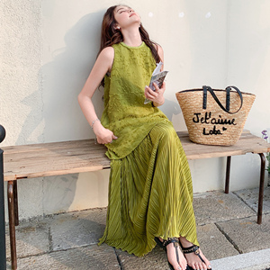 蕾丝拼接绿色无袖背心连衣裙女夏2025新款假两件气质高级感御姐风图片