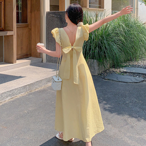 法式甜美后背蝴蝶结连衣裙女2025夏季新款韩版收腰显瘦茶歇长裙子图片