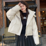 现货24冬蛋白皮短款可拆连帽羽绒服170A-2368-P305-K458，女装羽绒服，浙宝170