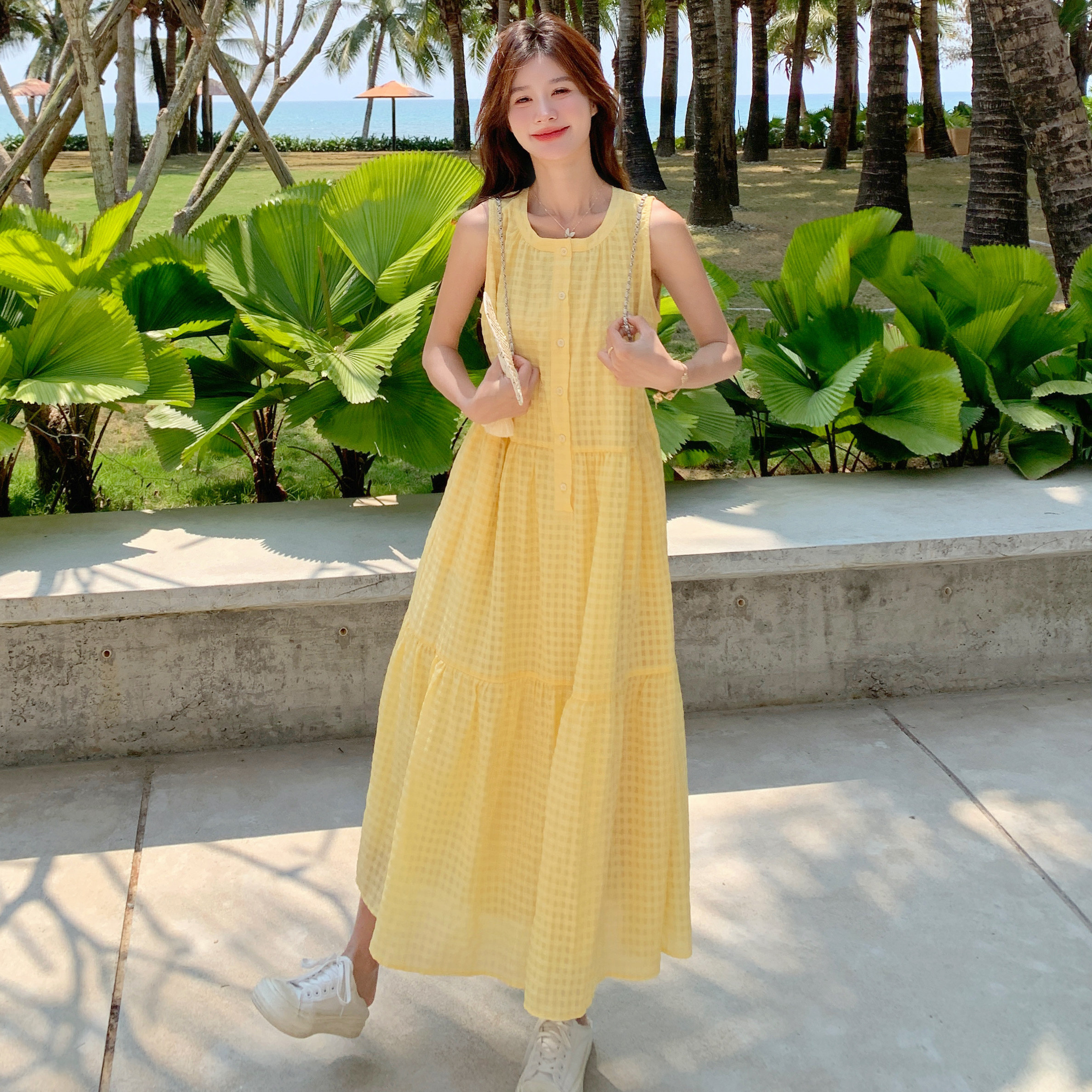 淡黄色无袖背心连衣裙女2025夏季时尚新款甜美森系少女小清新长裙,女装连衣裙,浙宝170