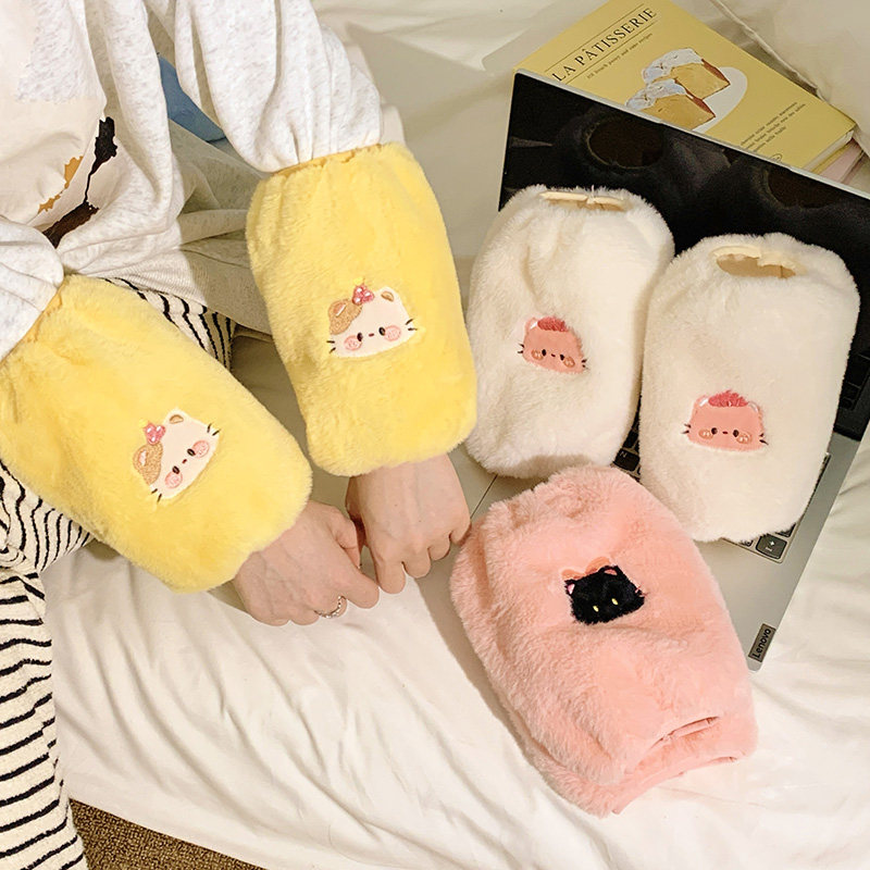 原创小猫毛绒套袖羽绒服办公室成人儿童学生袖套工作防污耐脏护袖