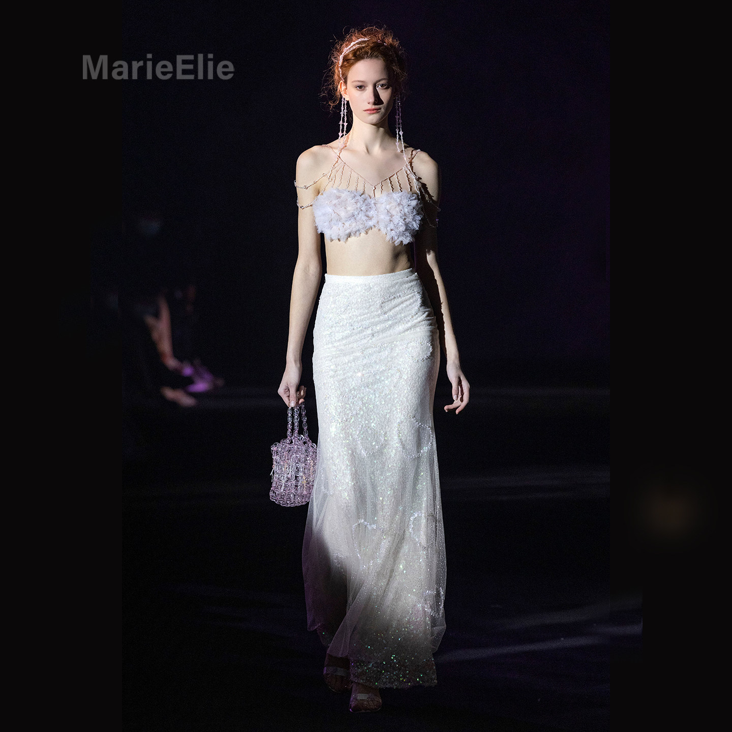 Marie Elie时尚晚宴风白色羽毛流苏抹胸吊带鱼尾长裙轻奢礼服女