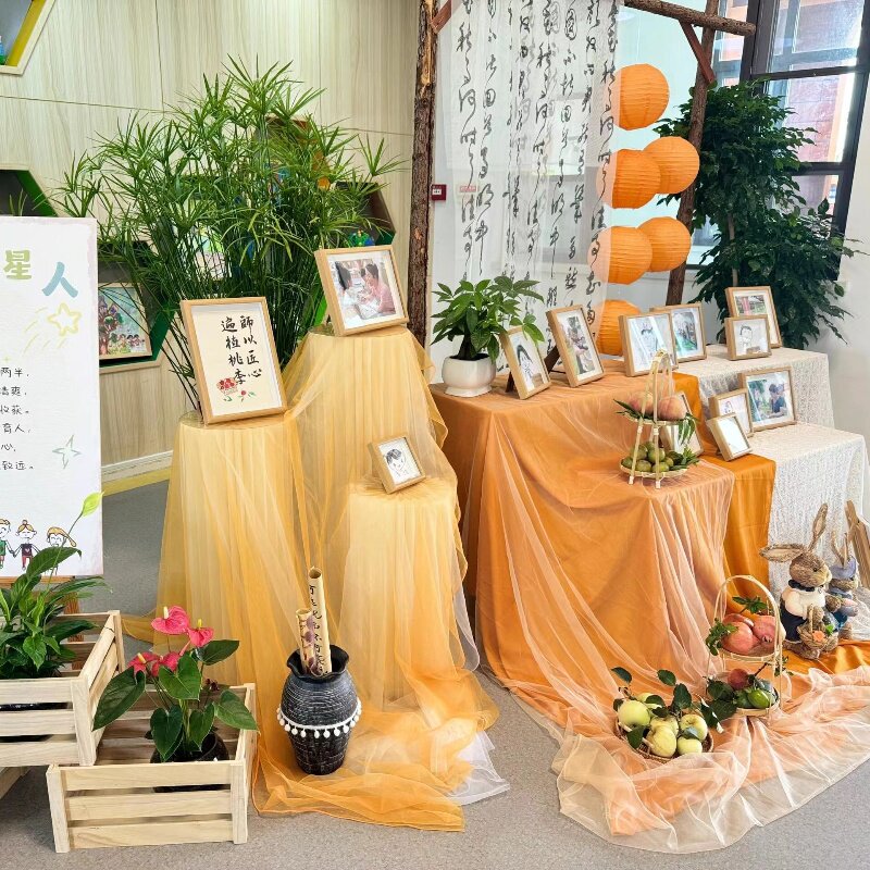 黄色秋冬季幼儿园开学环创纱幔表演区背景布料国风橘橙色纱幔布幔
