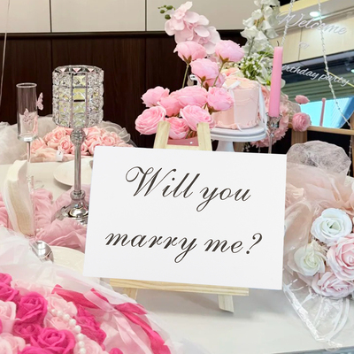 求婚will you marry me字牌KT板手举牌室内布置网红求婚立式字牌