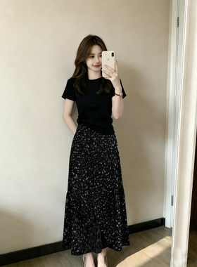 大尺码垂坠感碎花半身裙女2026夏季胖mm显瘦独特漂亮中长版a字伞