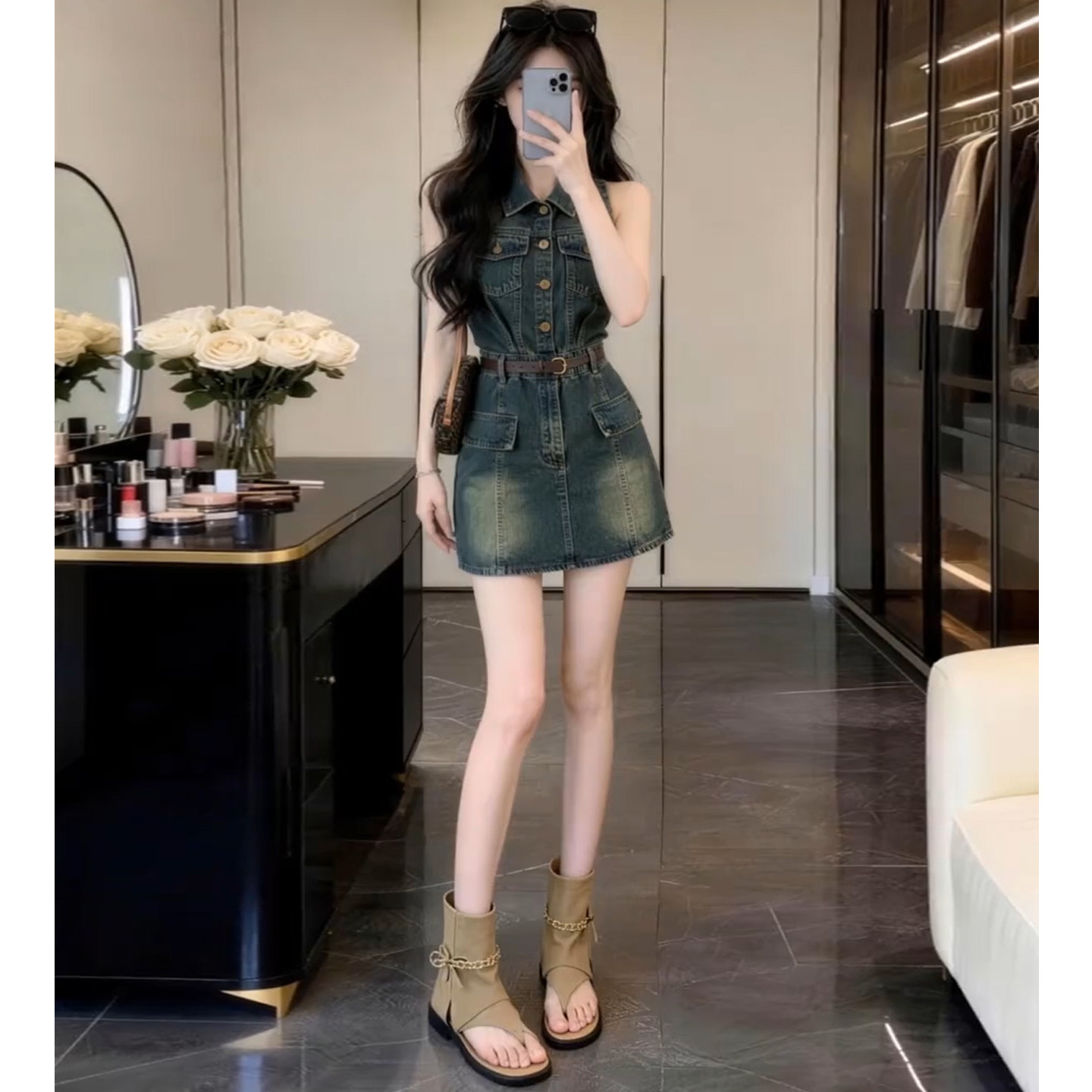 港式复古翻领无袖牛仔洋装女夏季新款高级感显瘦收腰包臀短裙